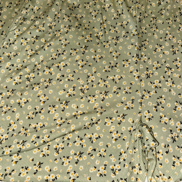 Earthy Green Wide Leg Pants with Organic Pattern - Picture 3 of 6